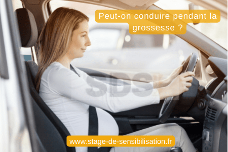 Conduire quand on est enceinte.