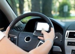 Nouvelle infraction : le téléphone au volant.
